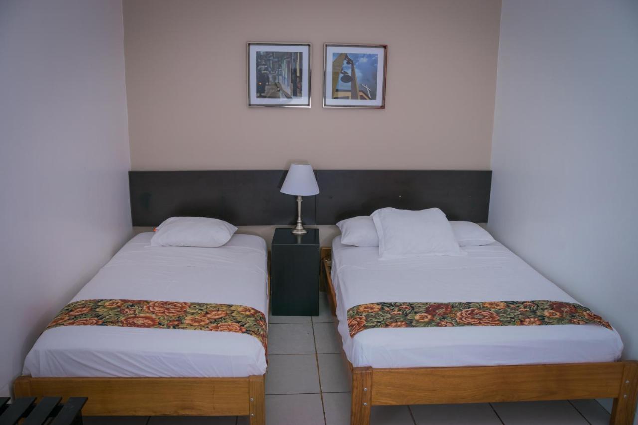 Hostal "Centrika" Tarapoto Exterior photo