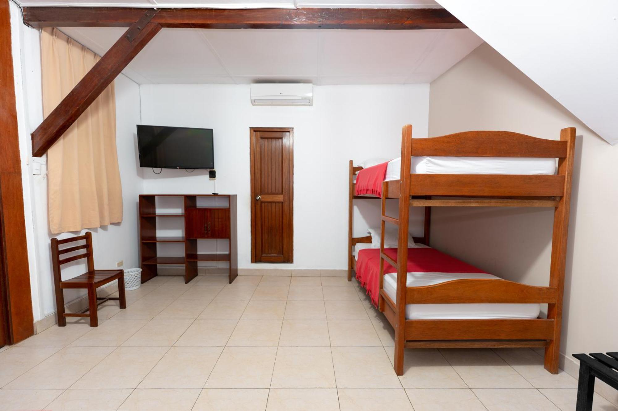 Hostal "Centrika" Tarapoto Exterior photo